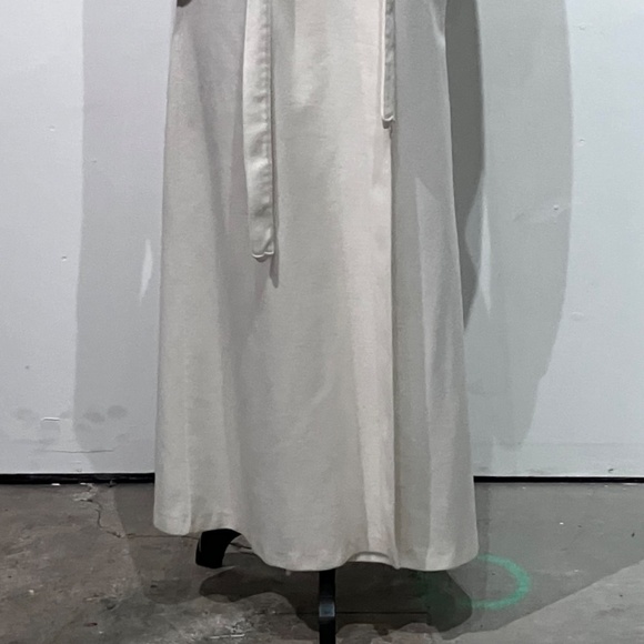 Sabrina exclusively for Mervyn’s 1970’s cream robe - Picture 8 of 10